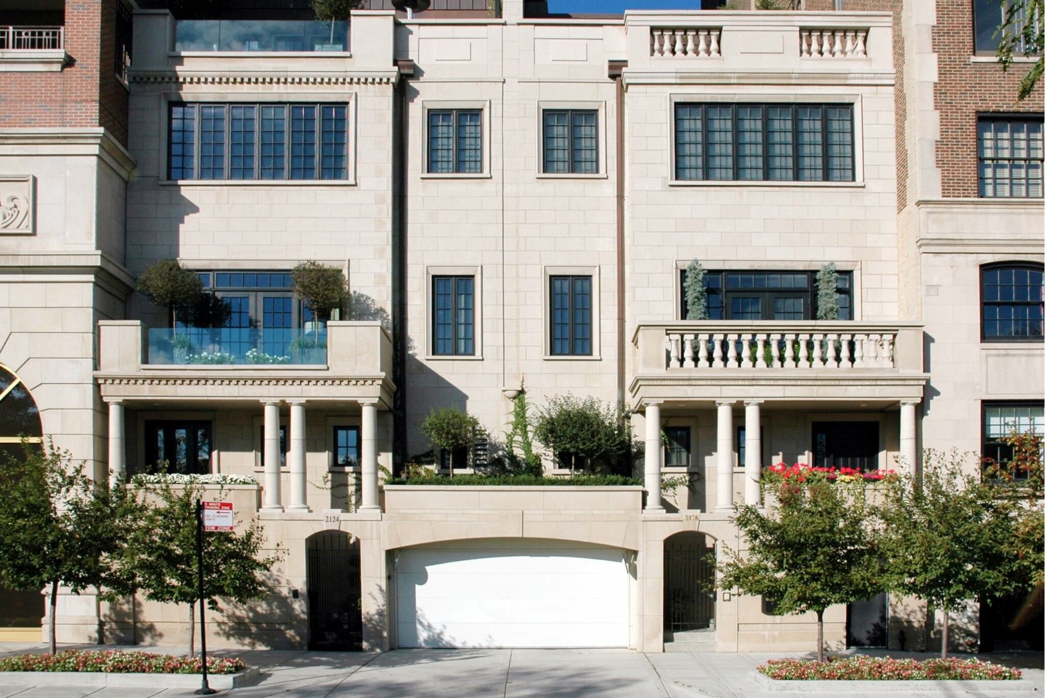 2130 Lincoln Park West Lucien Lagrange